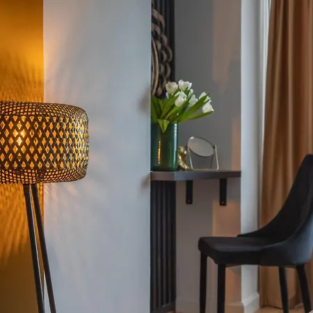 Palace Of The Parliament Rainforrest 1br Bucharest