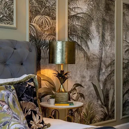 Palace Of The Parliament Rainforrest 1br Apartment