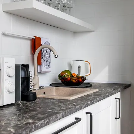 Palace Of The Parliament Rainforrest 1br Apartment