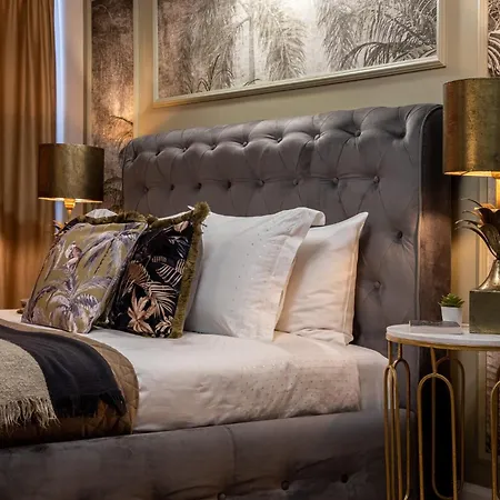 Palace Of The Parliament Rainforrest 1br شقة بوخارست