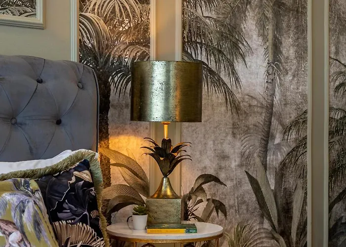 Palace Of The Parliament Rainforrest 1br Apartamento