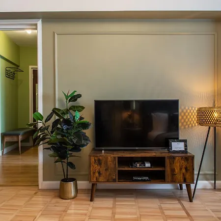 Apartman Palace Of The Parliament Rainforrest 1br Bukarest