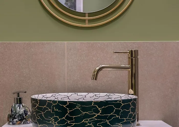 Palace Of The Parliament Rainforrest 1br *