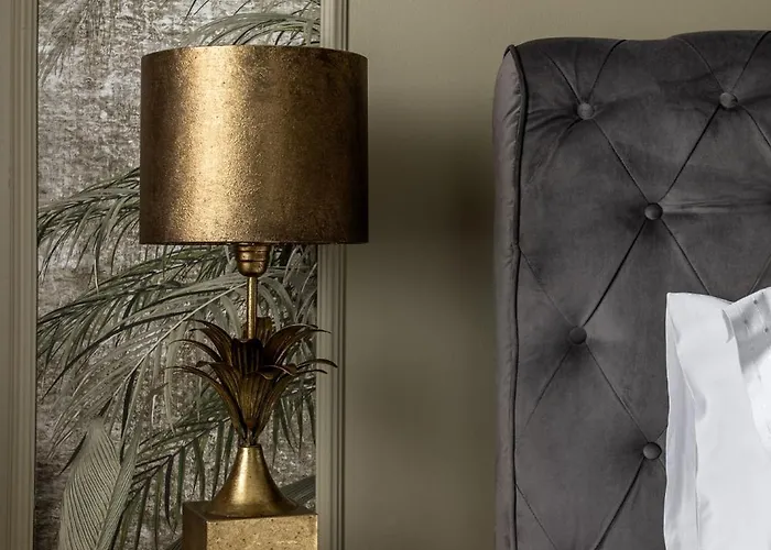 Palace Of The Parliament Rainforrest 1br Apartman